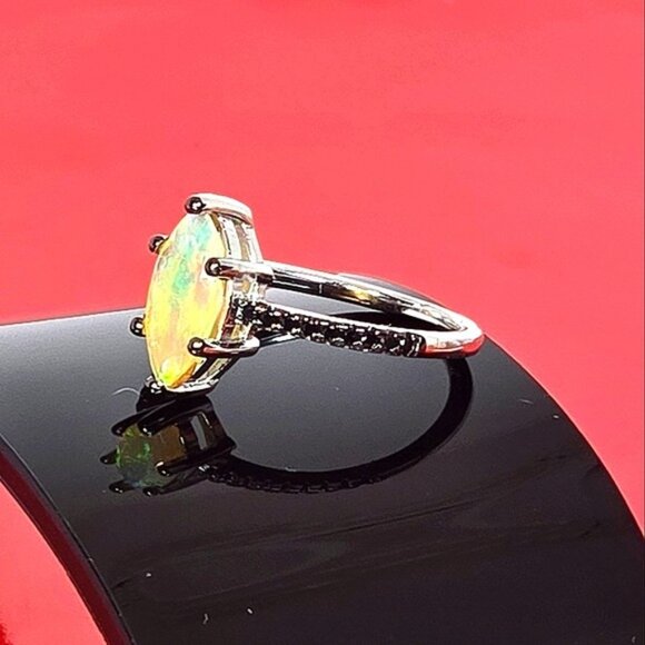 925 Sterling Silver Set: Earrings & Ring Sz 7.5 with Natural Ethiopia Fire Opal. - Picture 8 of 16